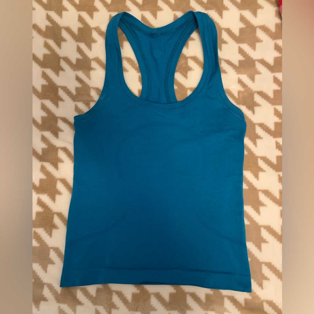 Lululemon Athletica Blue swiftly tech tank waist length